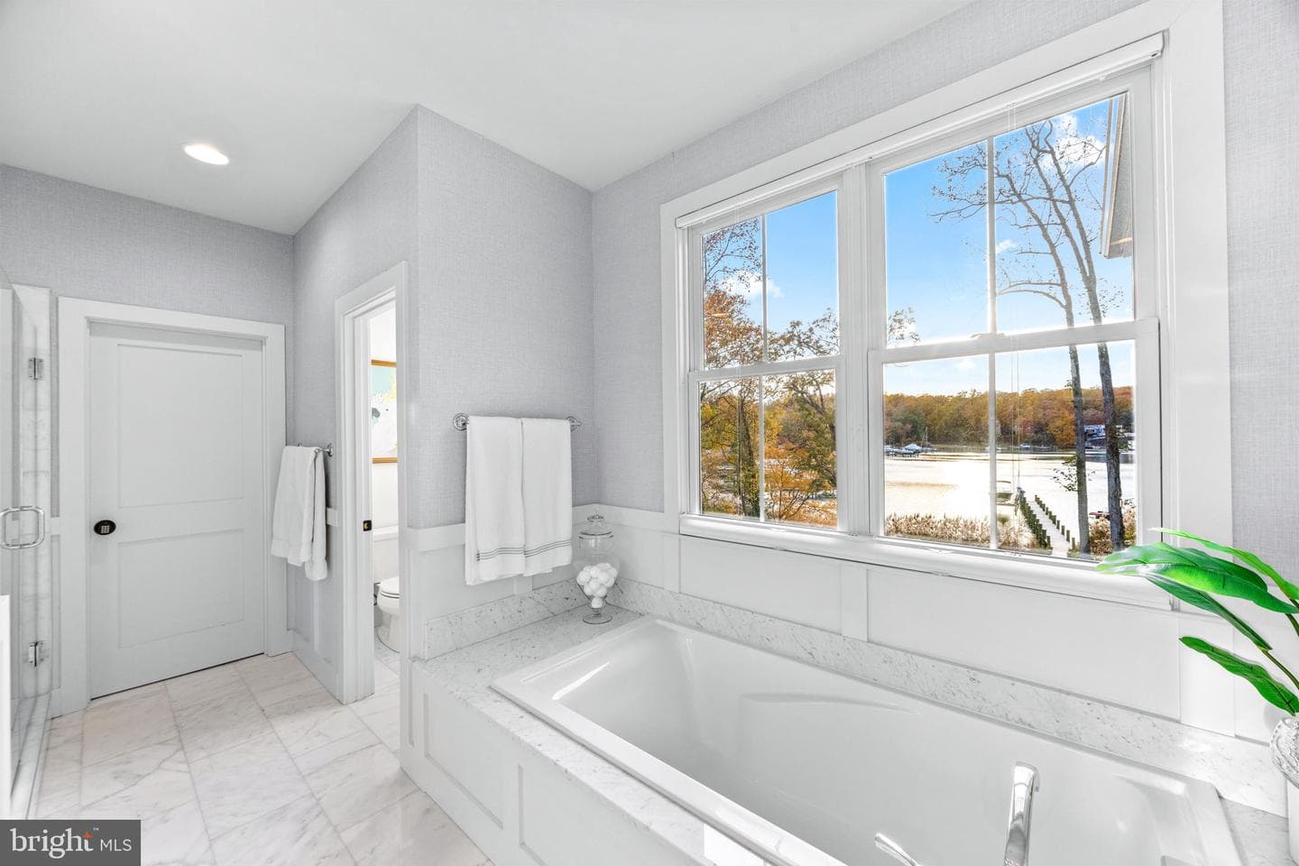 90 E Lake Drive photo 46