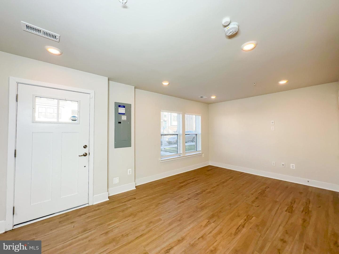 822 Teacher Mitchell Road photo 5