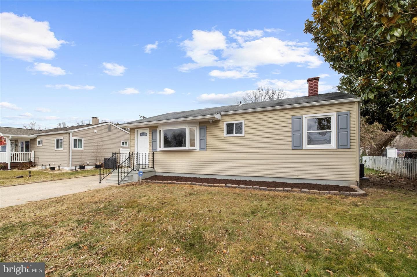 7831 Overhill Road photo 3