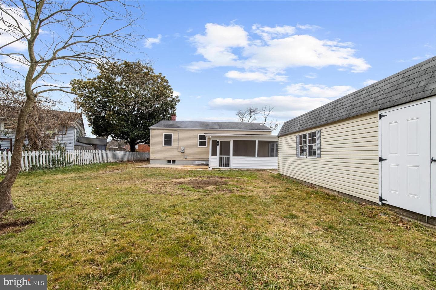 7831 Overhill Road photo 37