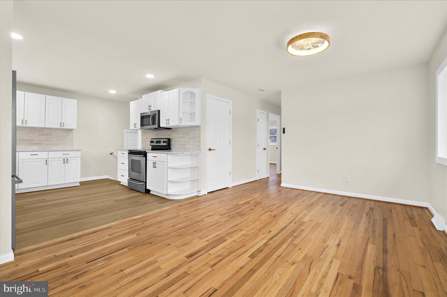 7831 Overhill Road photo 5