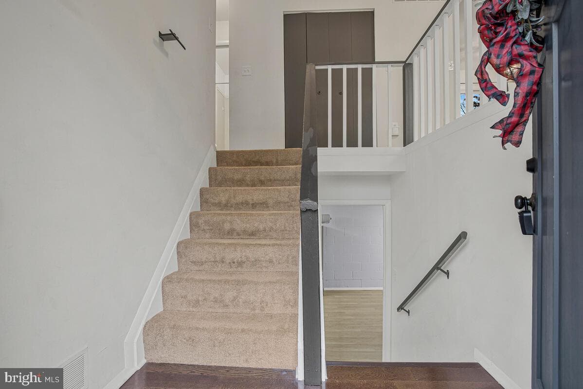 7759 Glen Avenue photo 4