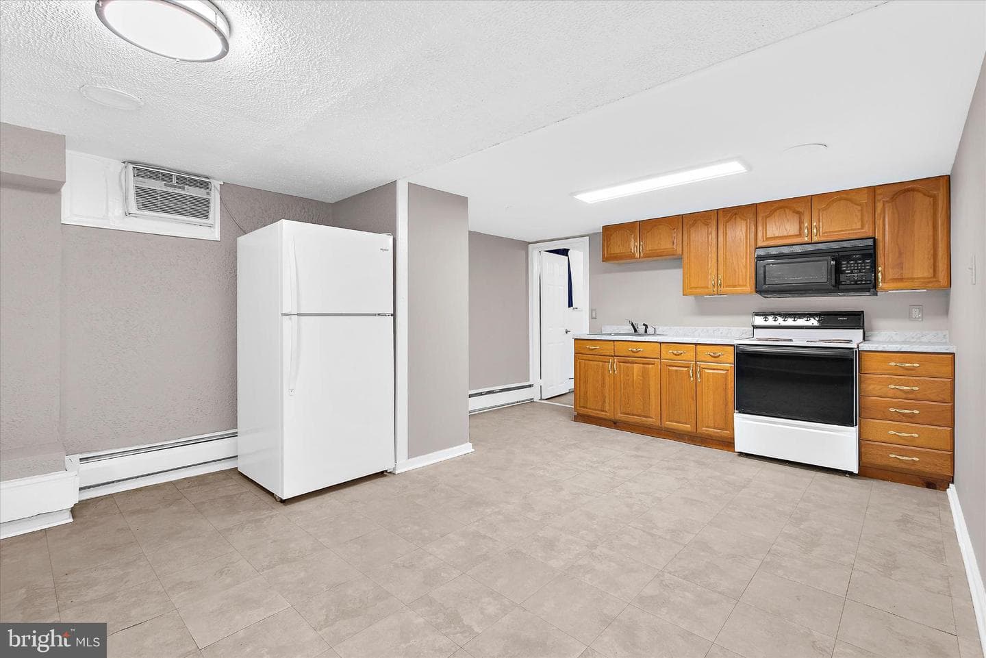 8421 Spring Road photo 20