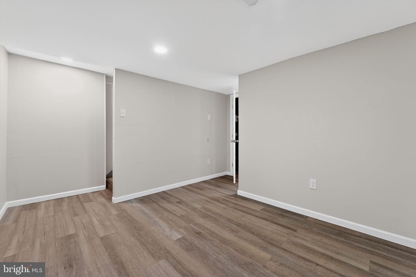 8210 Tomlinson Court photo 14
