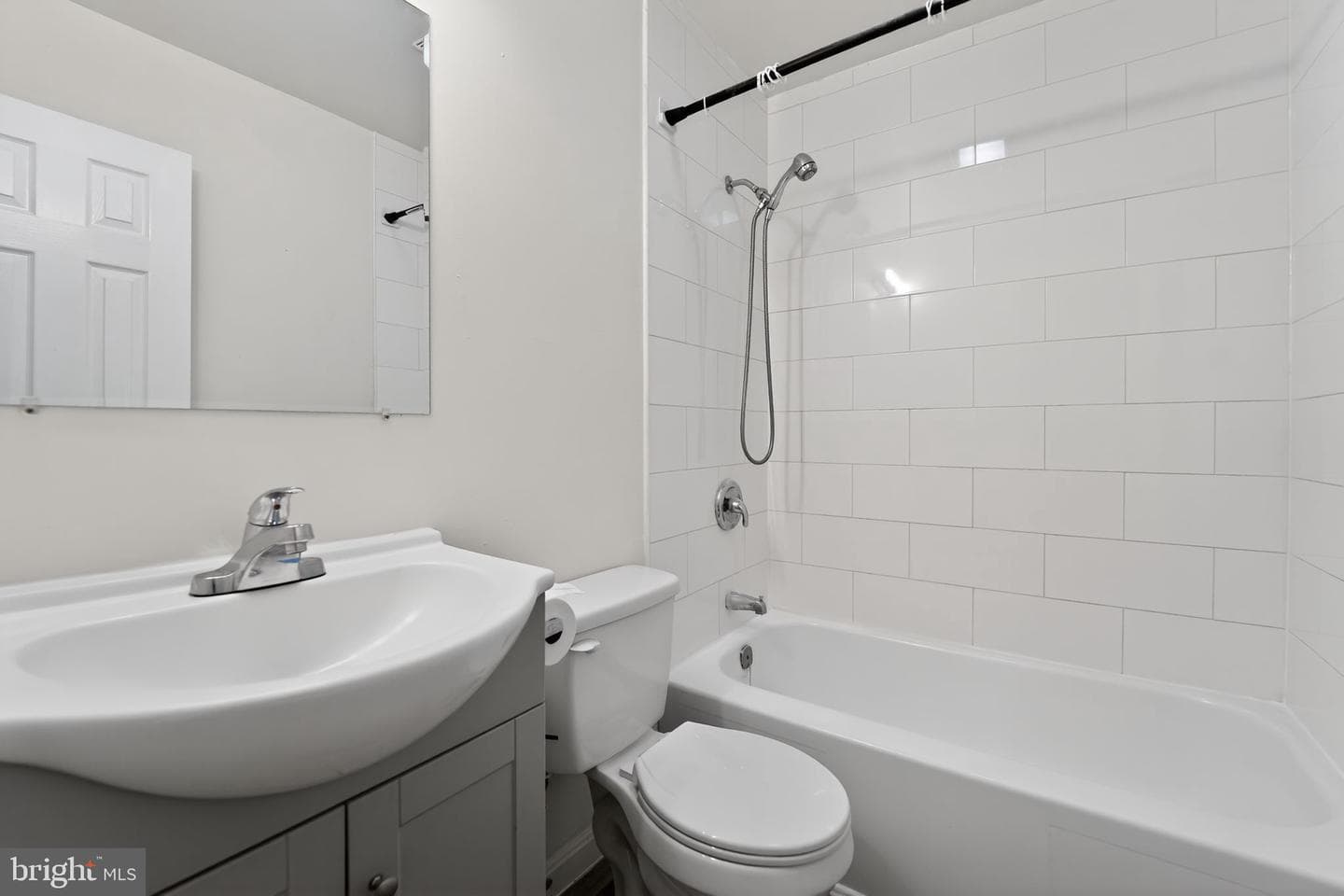 8210 Tomlinson Court photo 15