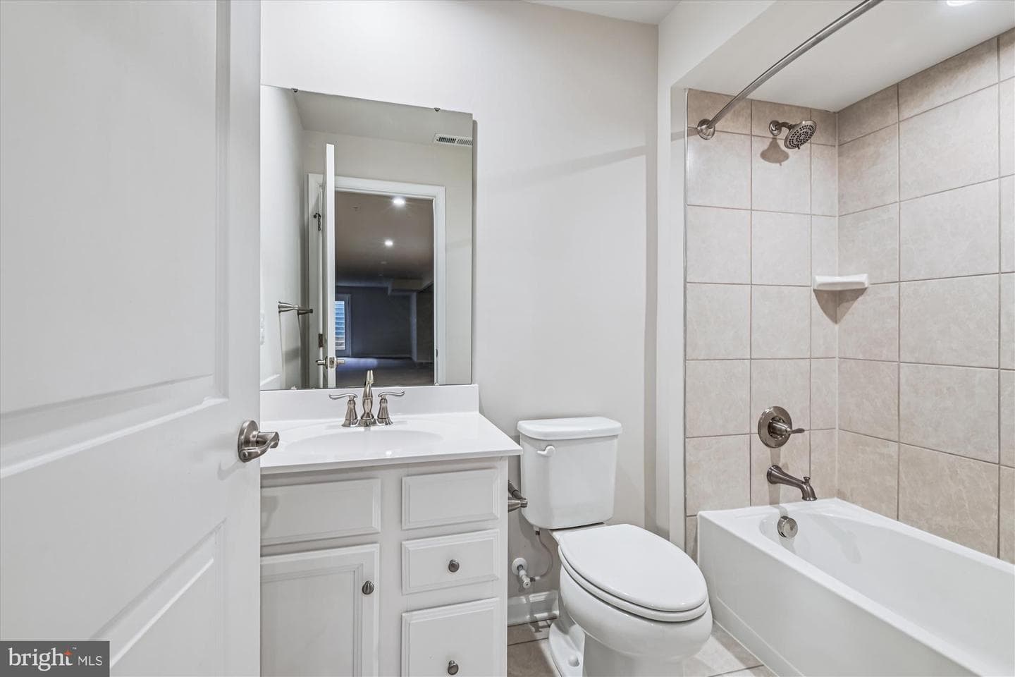 7600 Rossville Lane photo 36