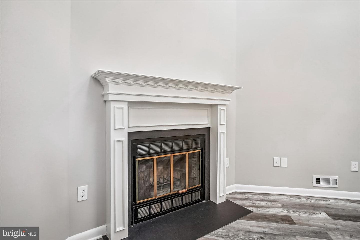 402 Cranes Roost Court photo 18