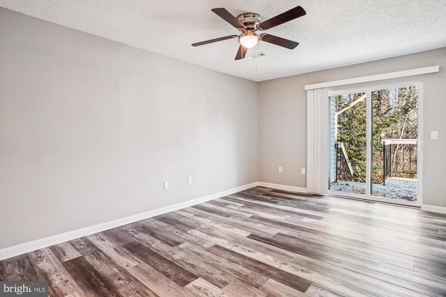 402 Cranes Roost Court photo 19