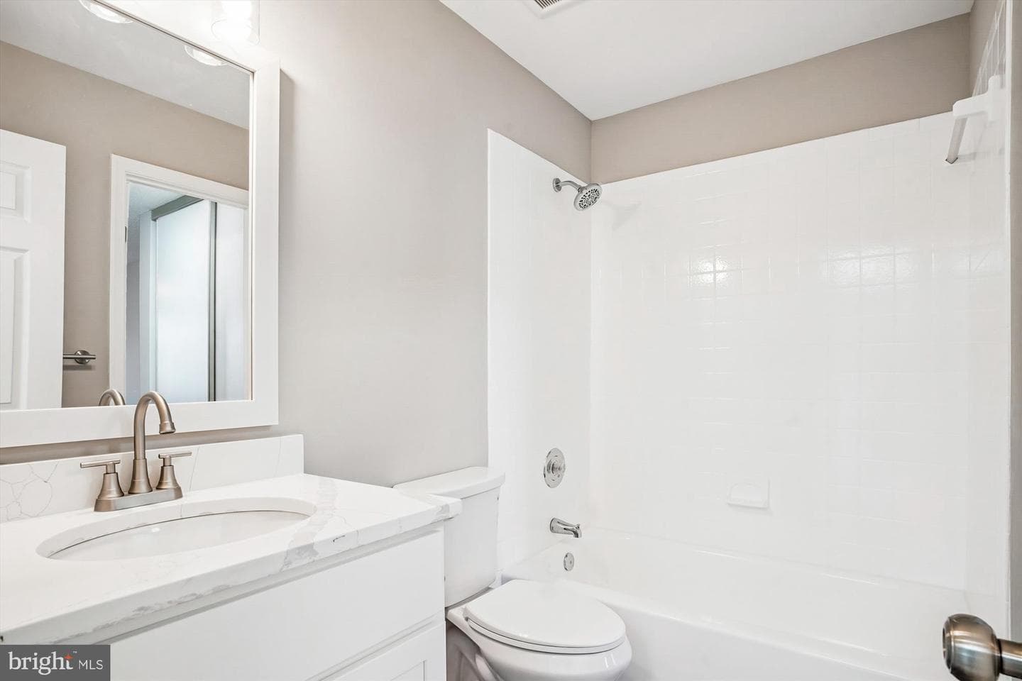 402 Cranes Roost Court photo 26