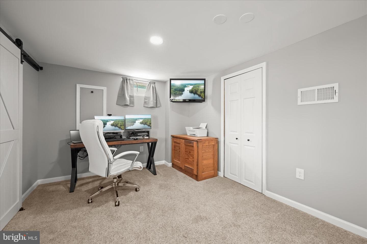 1602 Wall Drive photo 24