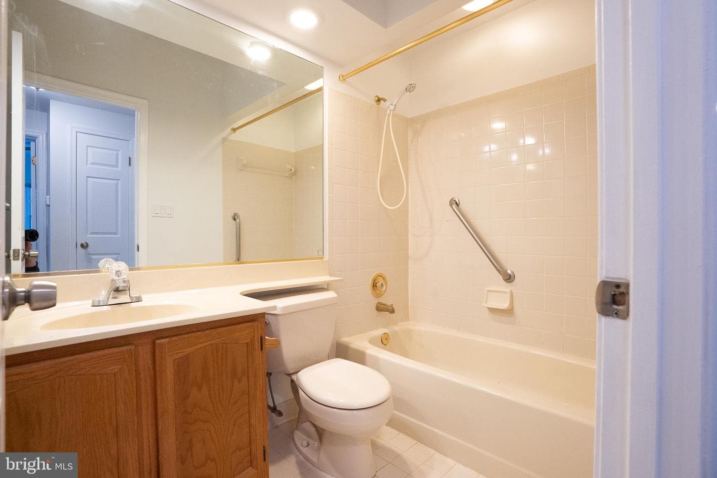 2707 Summerview Way #101 photo 12
