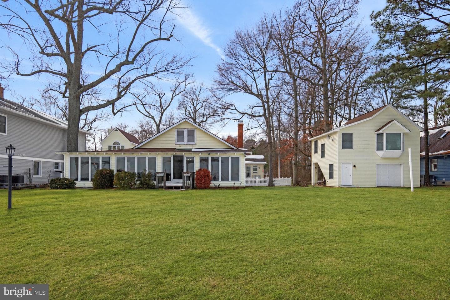 852 Bay Front Avenue photo 5