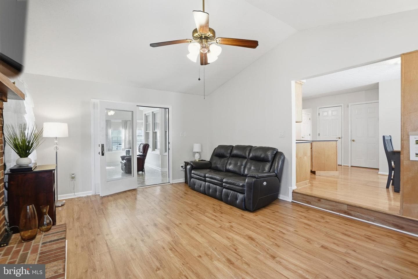 759 Sunnyfield Lane photo 14