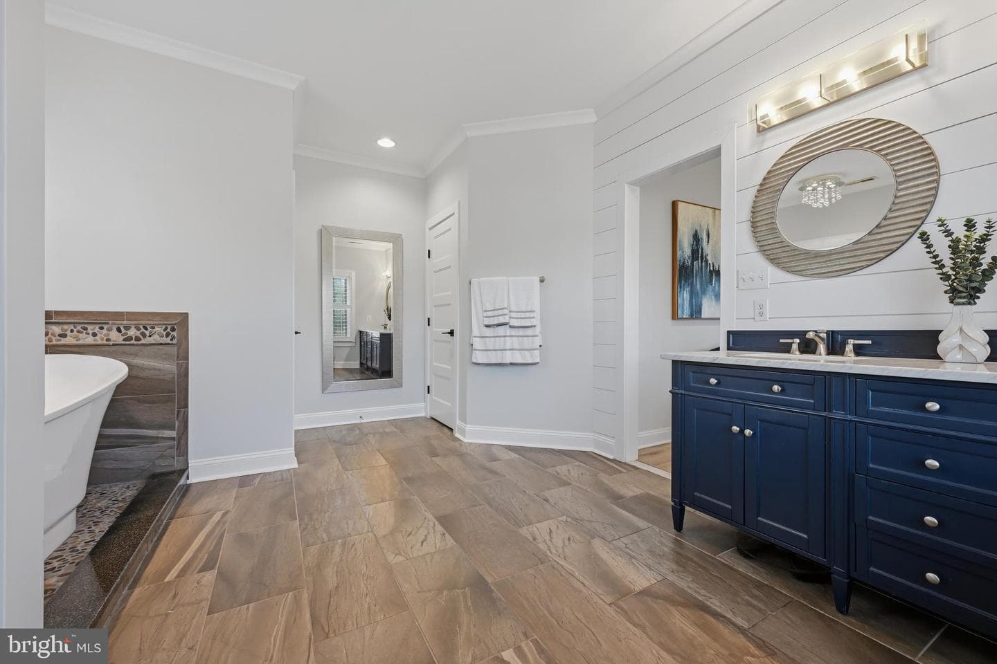 3590 S River Terrace photo 43