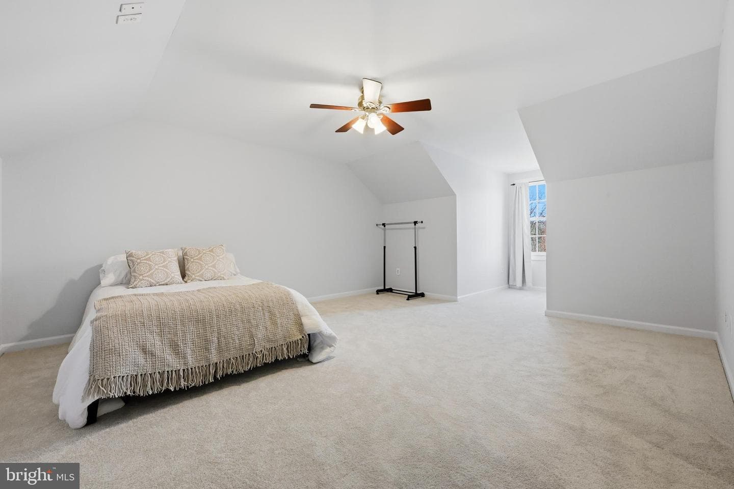 3590 S River Terrace photo 55