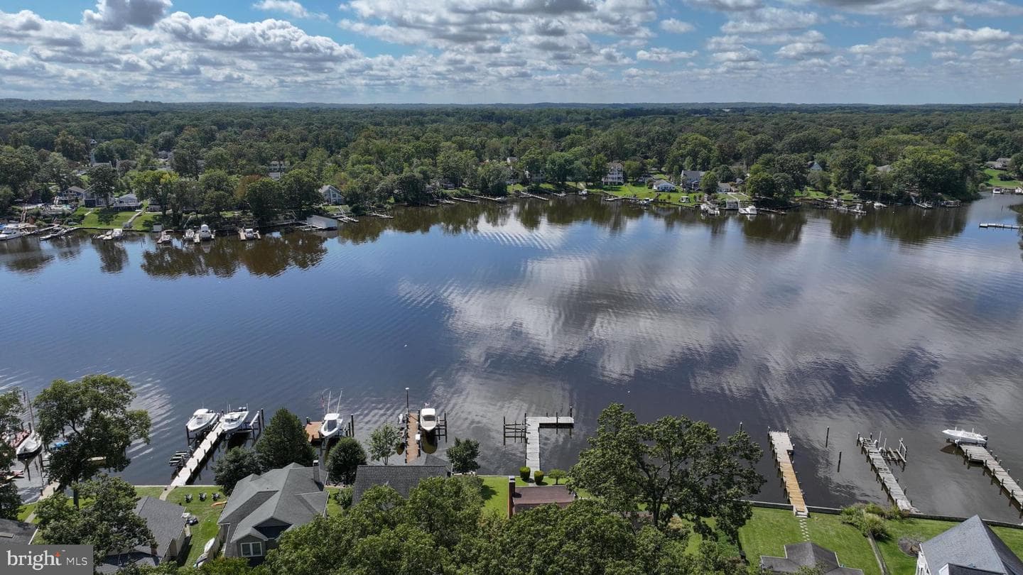 352 Riverside Drive photo 44