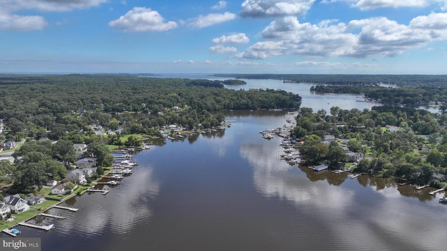 352 Riverside Drive photo 45