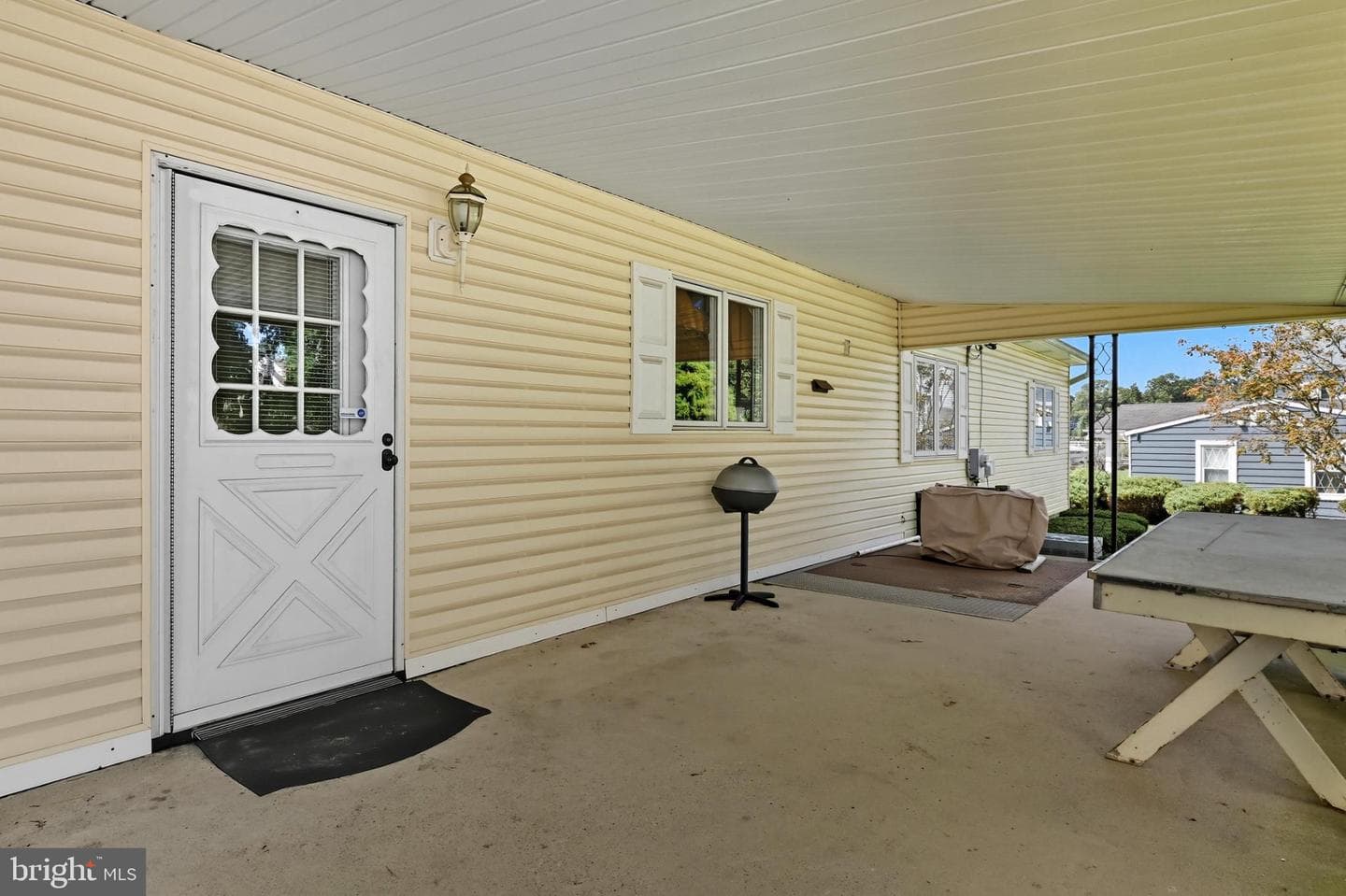 352 Riverside Drive photo 47