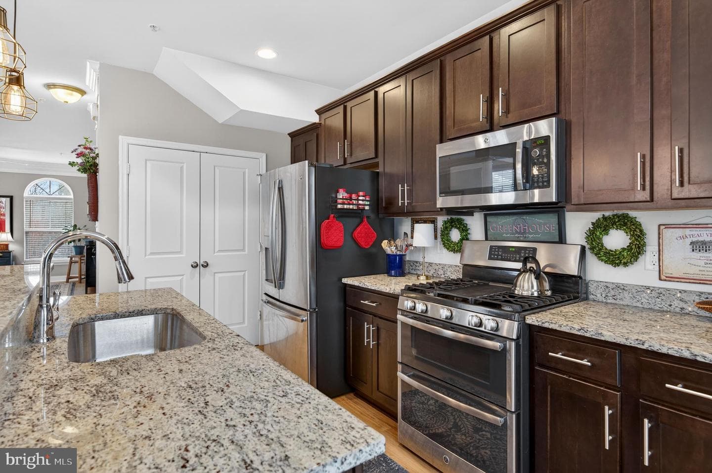 1608 Belle Drive photo 17