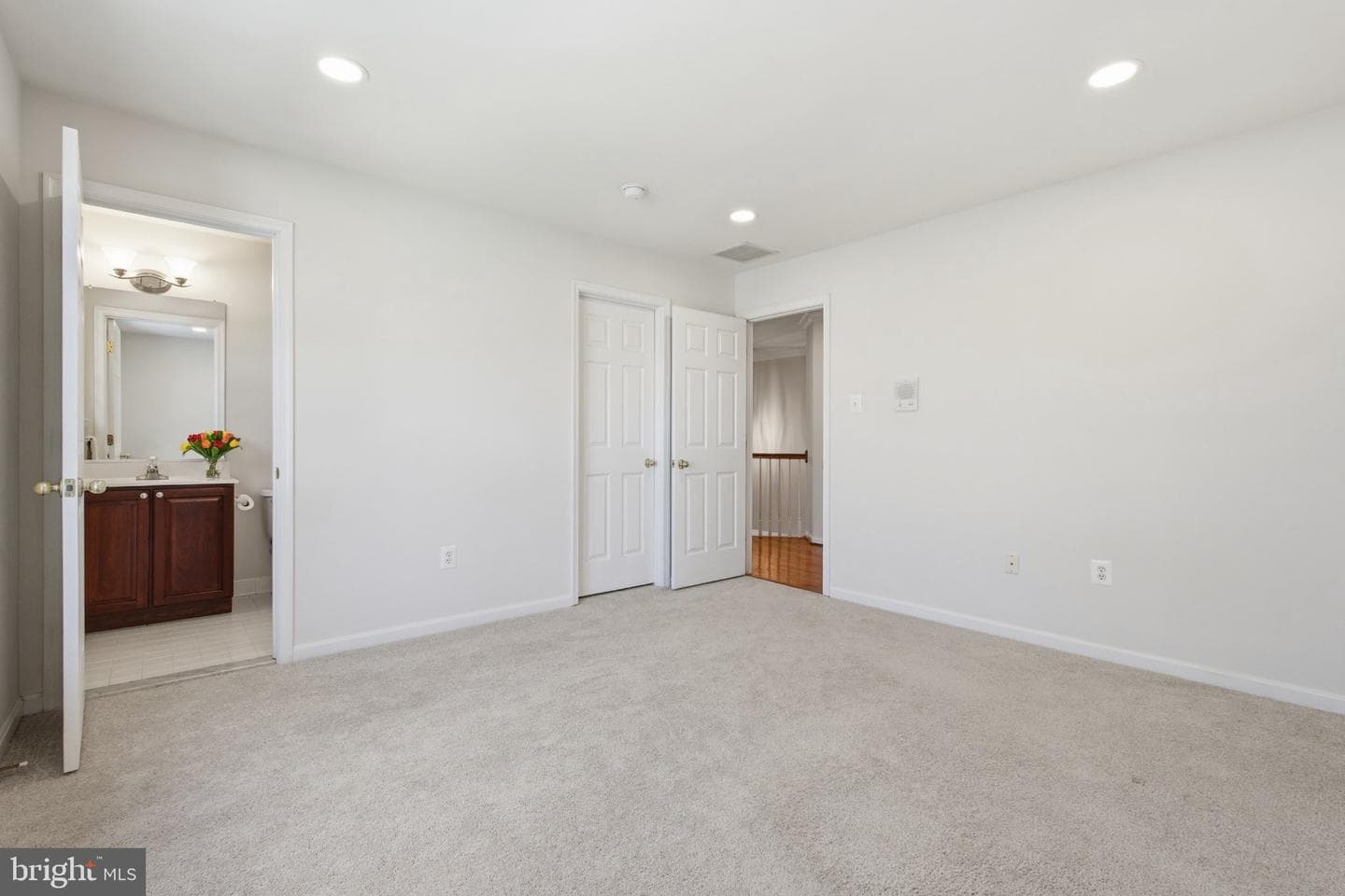 110 Westholme Lane photo 37