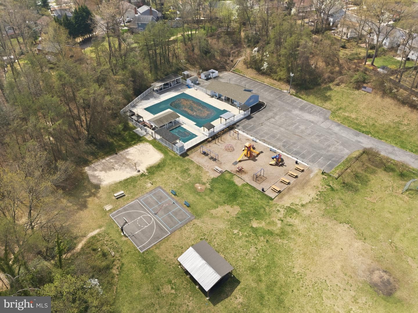 110 Westholme Lane photo 59