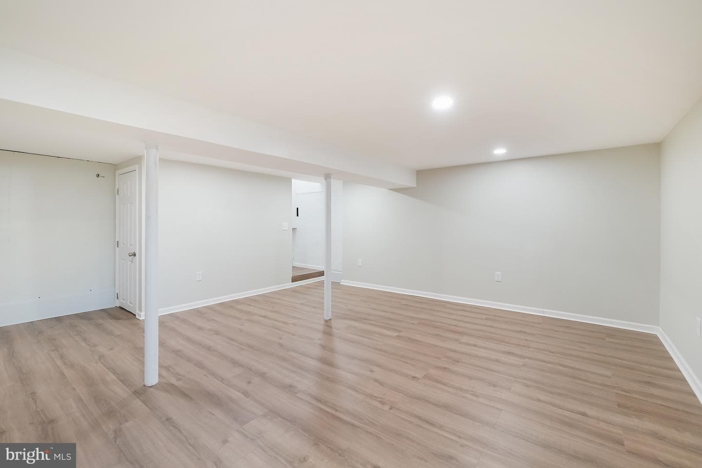 1546 Ridgely Drive photo 37