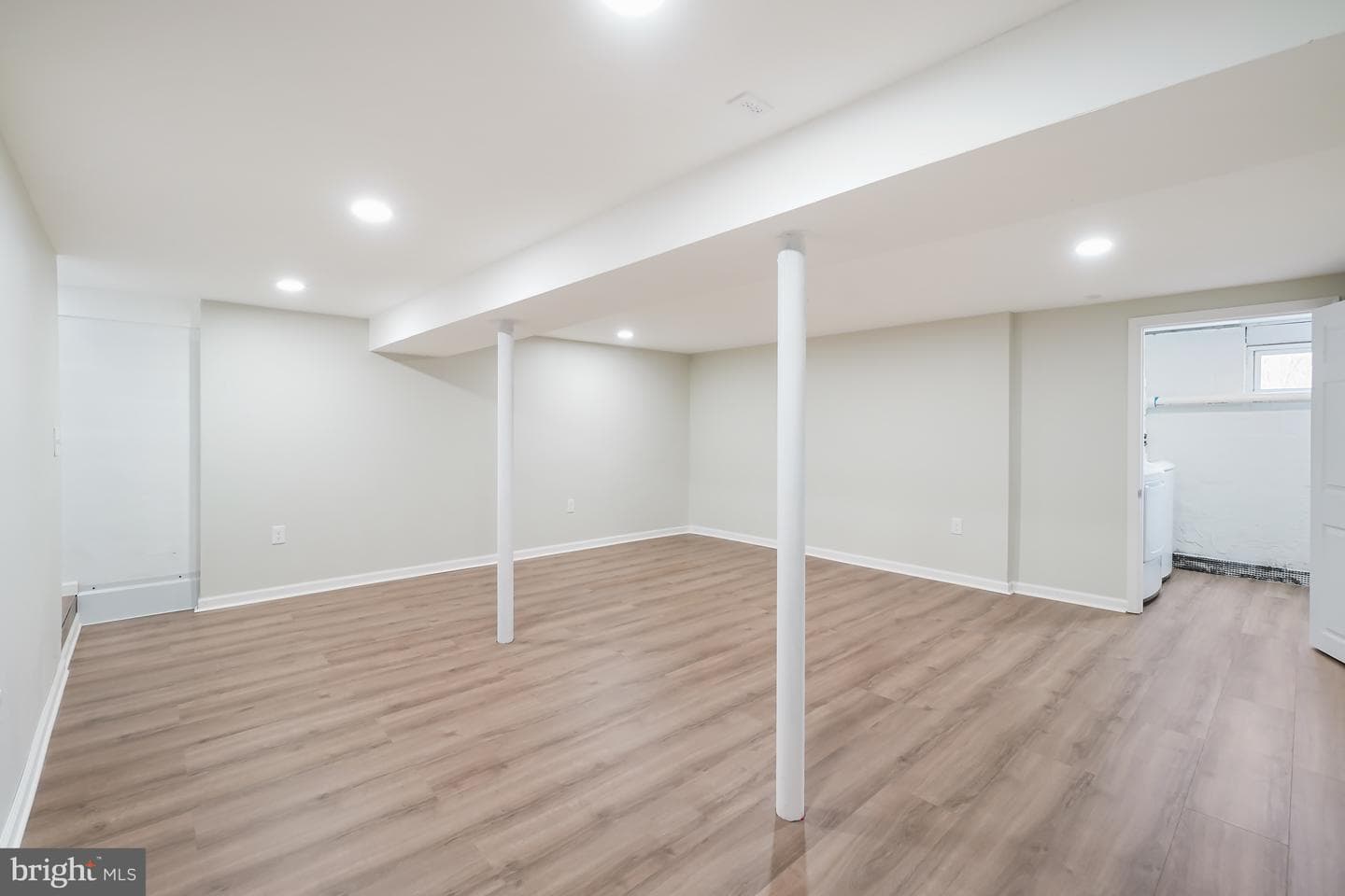 1546 Ridgely Drive photo 38