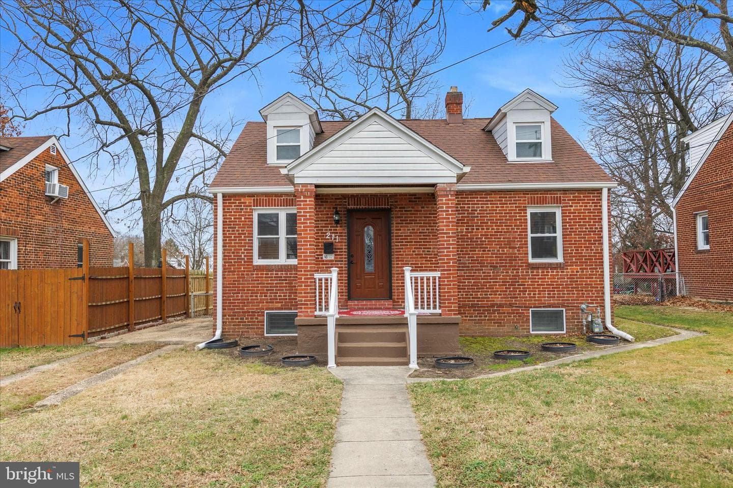 211 Georgia Avenue NE photo 36