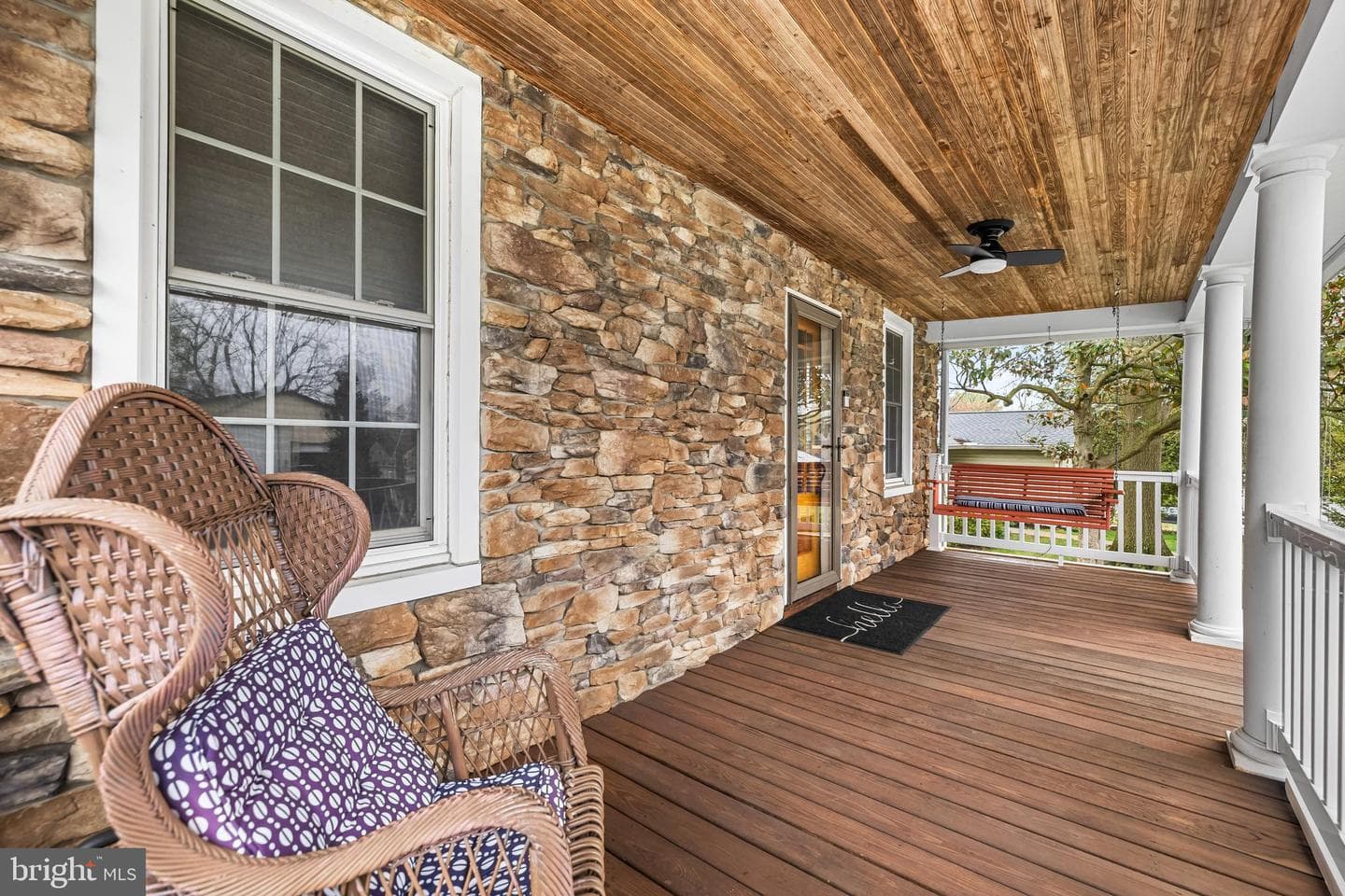 526 Hawthorne Road photo 3