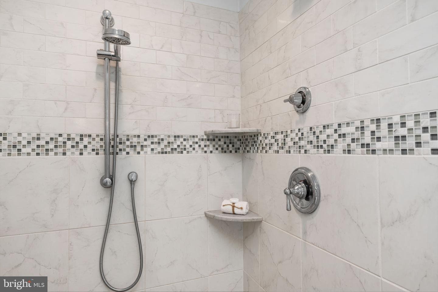 244 Puritan Place photo 44