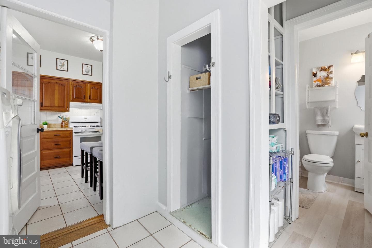 711 Wellham Avenue photo 18