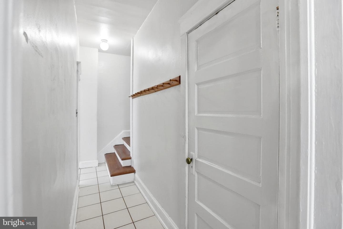 711 Wellham Avenue photo 21