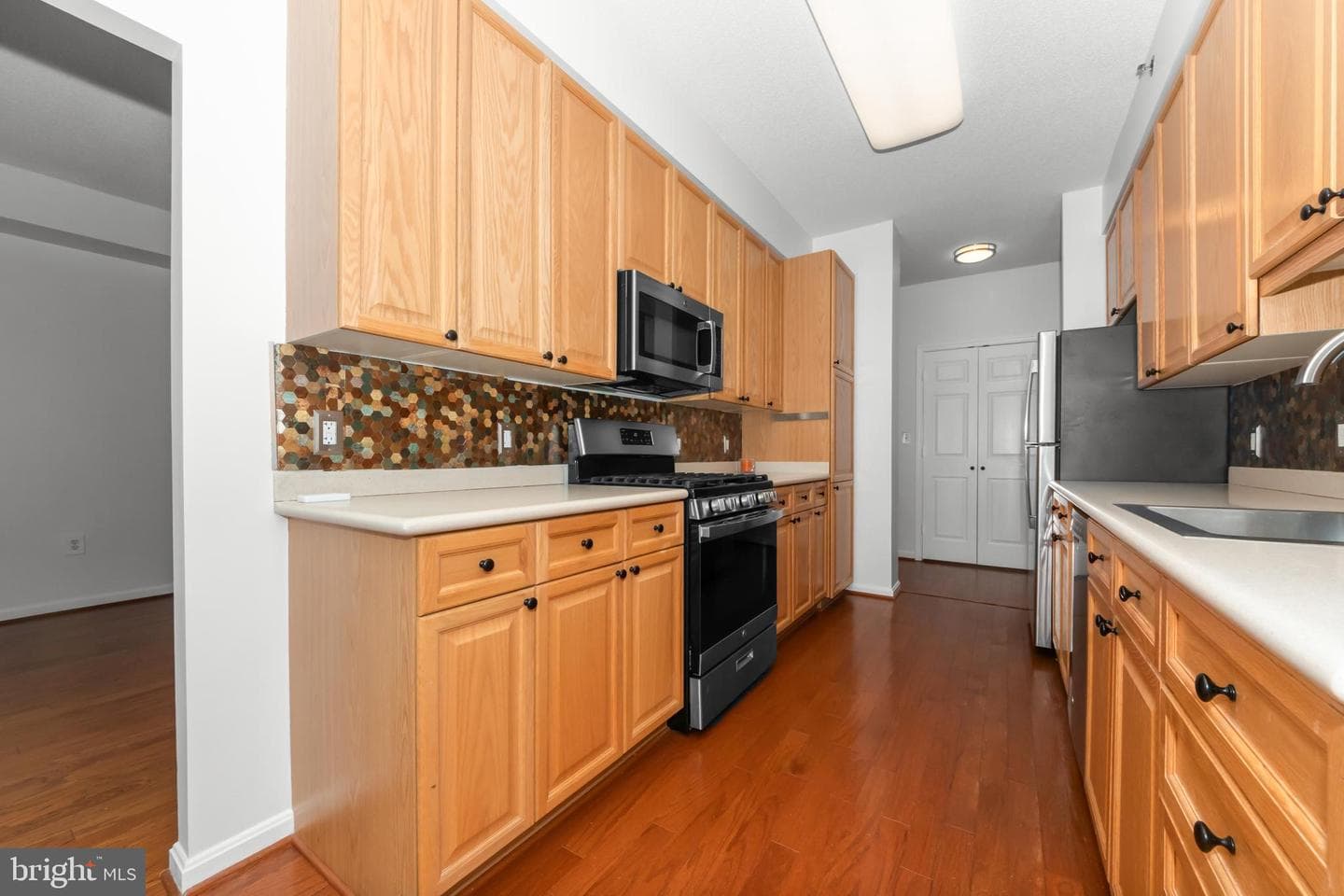 940 Astern Way #102a photo 14