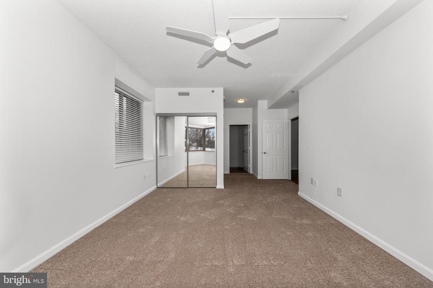 940 Astern Way #102a photo 28