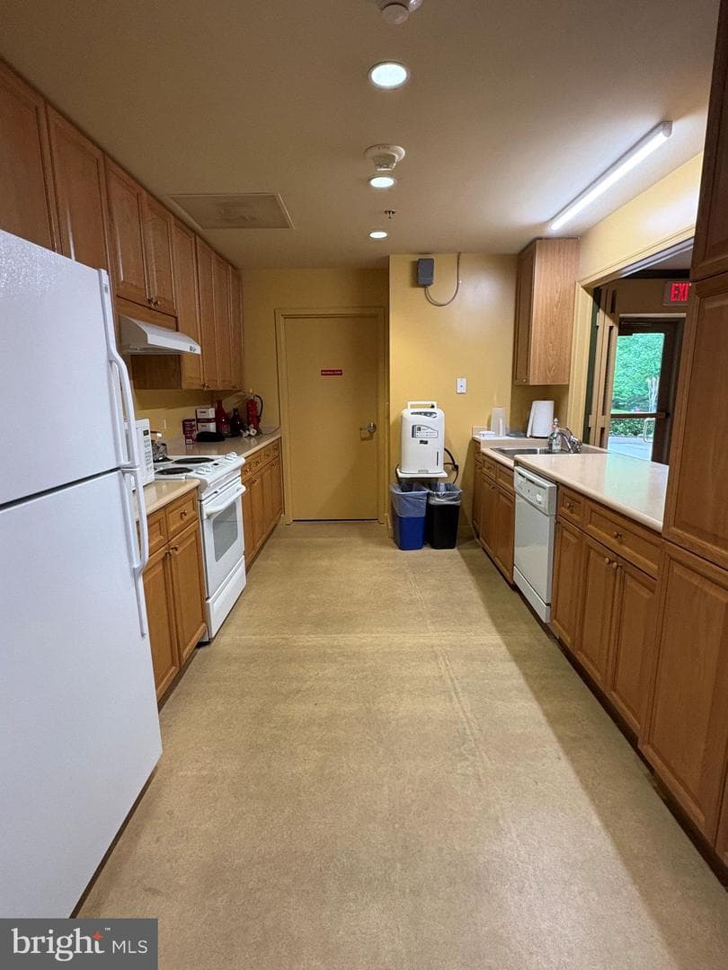 940 Astern Way #102a photo 40