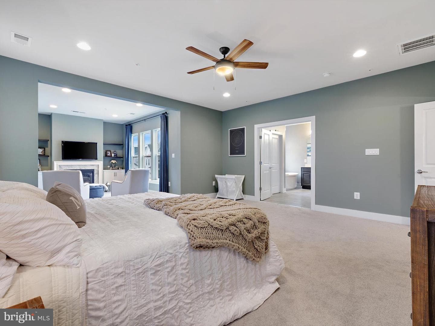 2816 Hyssop Drive photo 36