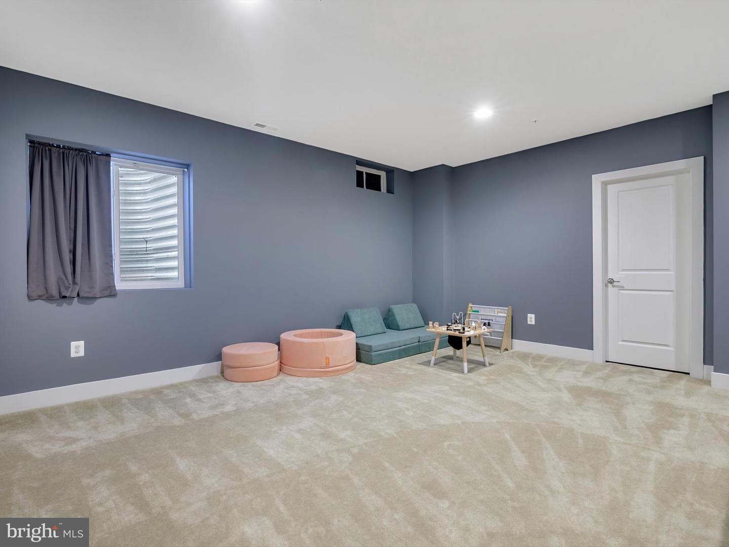 2816 Hyssop Drive photo 48
