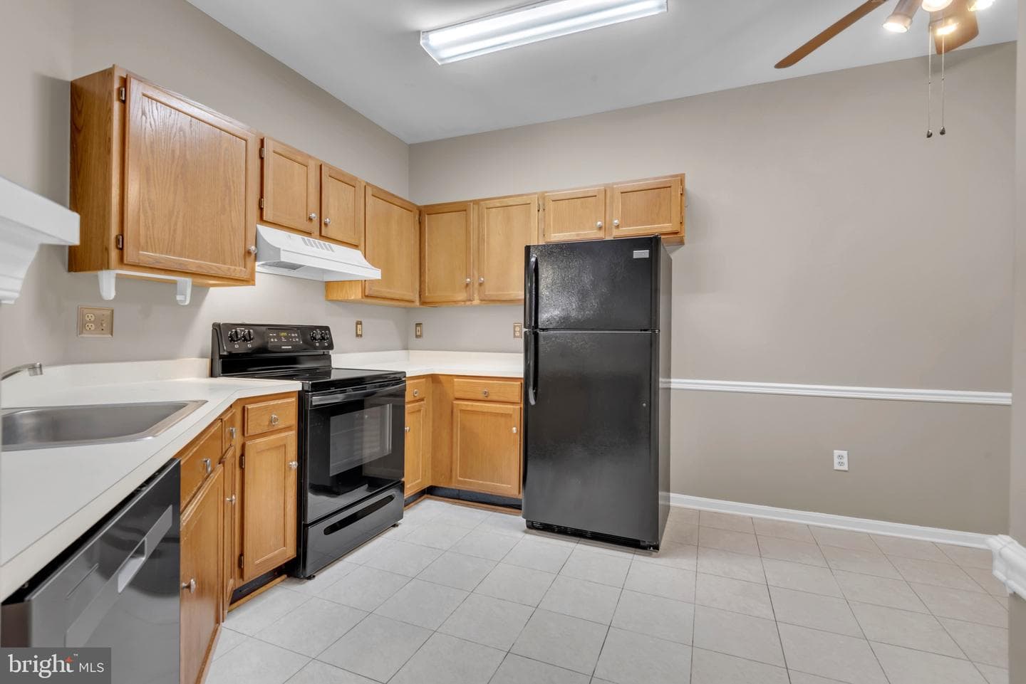 1523 Danewood Court photo 5