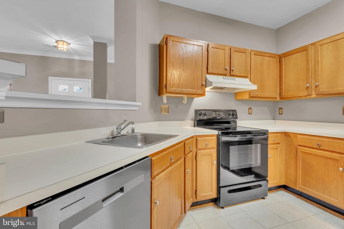 1523 Danewood Court photo 6