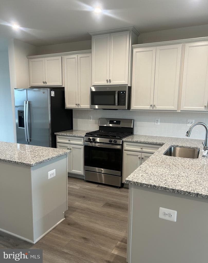 168 Bethlehem Pl photo 13