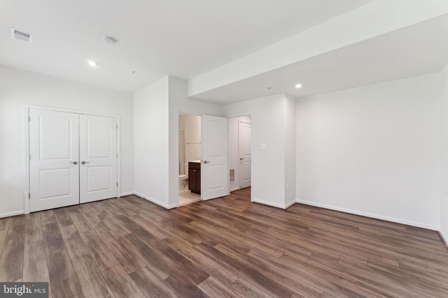 225 Jenkins Way photo 7