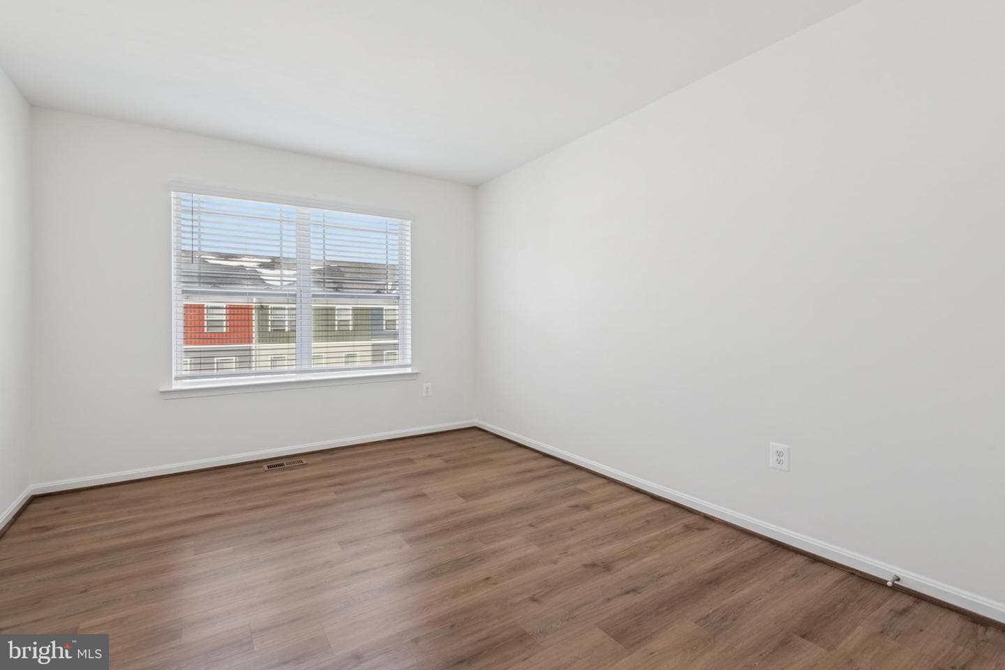 7830 Wolf Run Lane photo 11