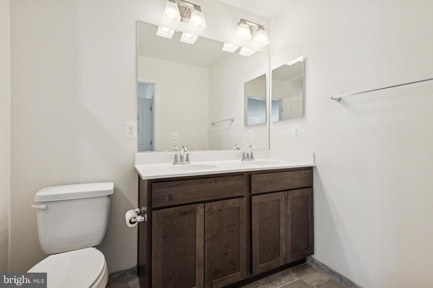 7830 Wolf Run Lane photo 27