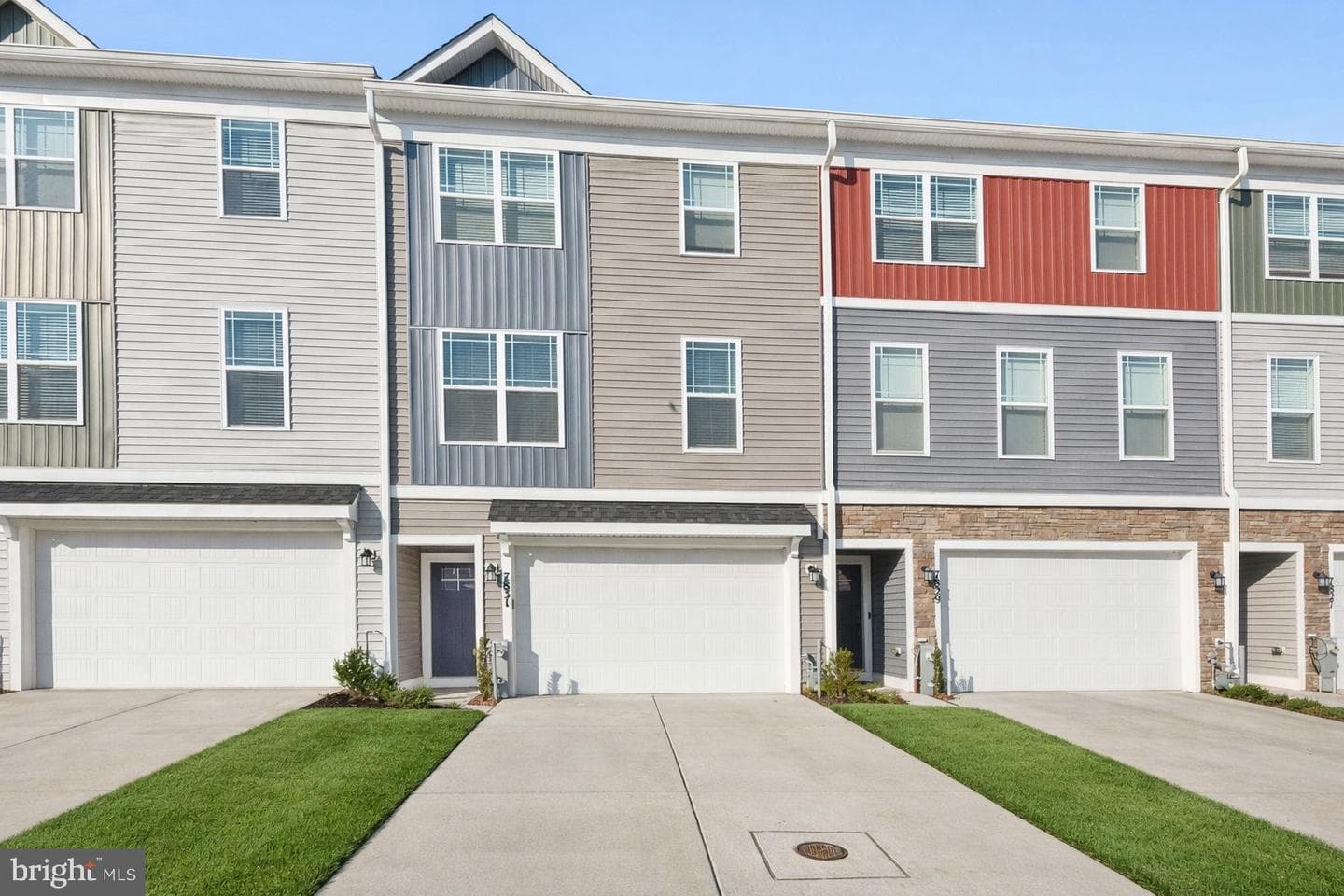 7831 Wolf Run Lane