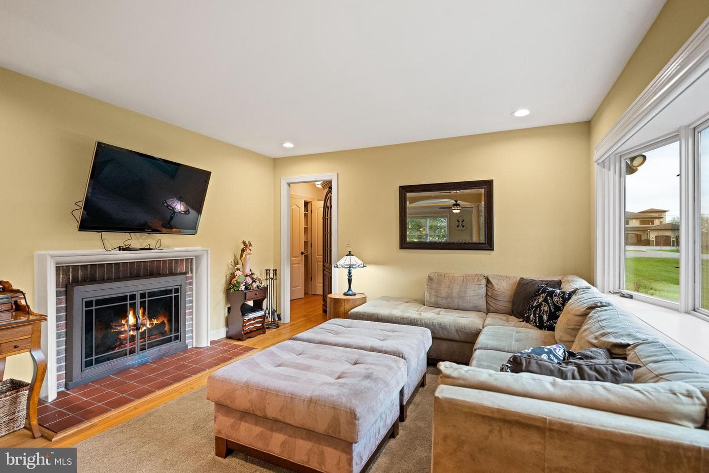 423 Benfield Road photo 37