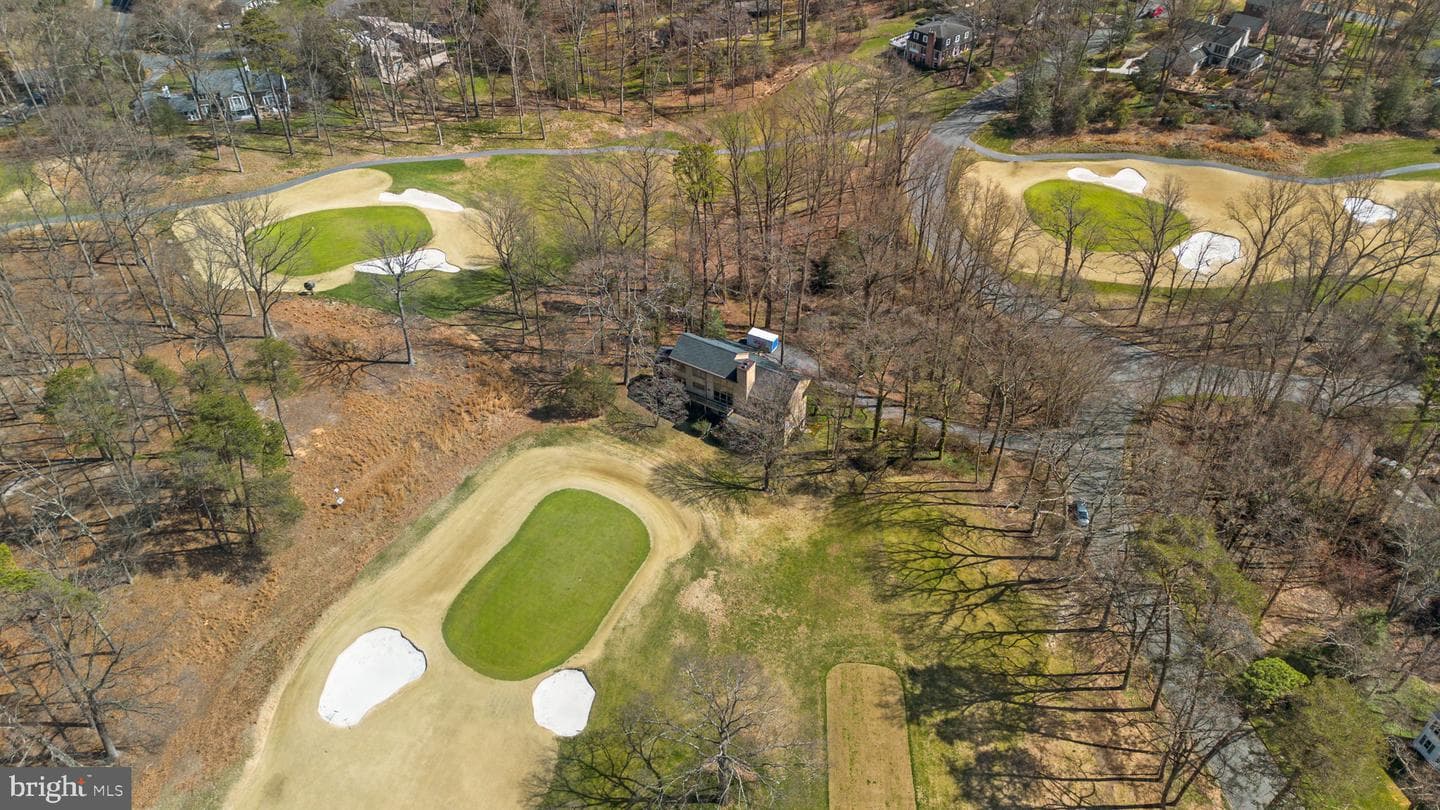 207 Saint Andrews Road photo 40