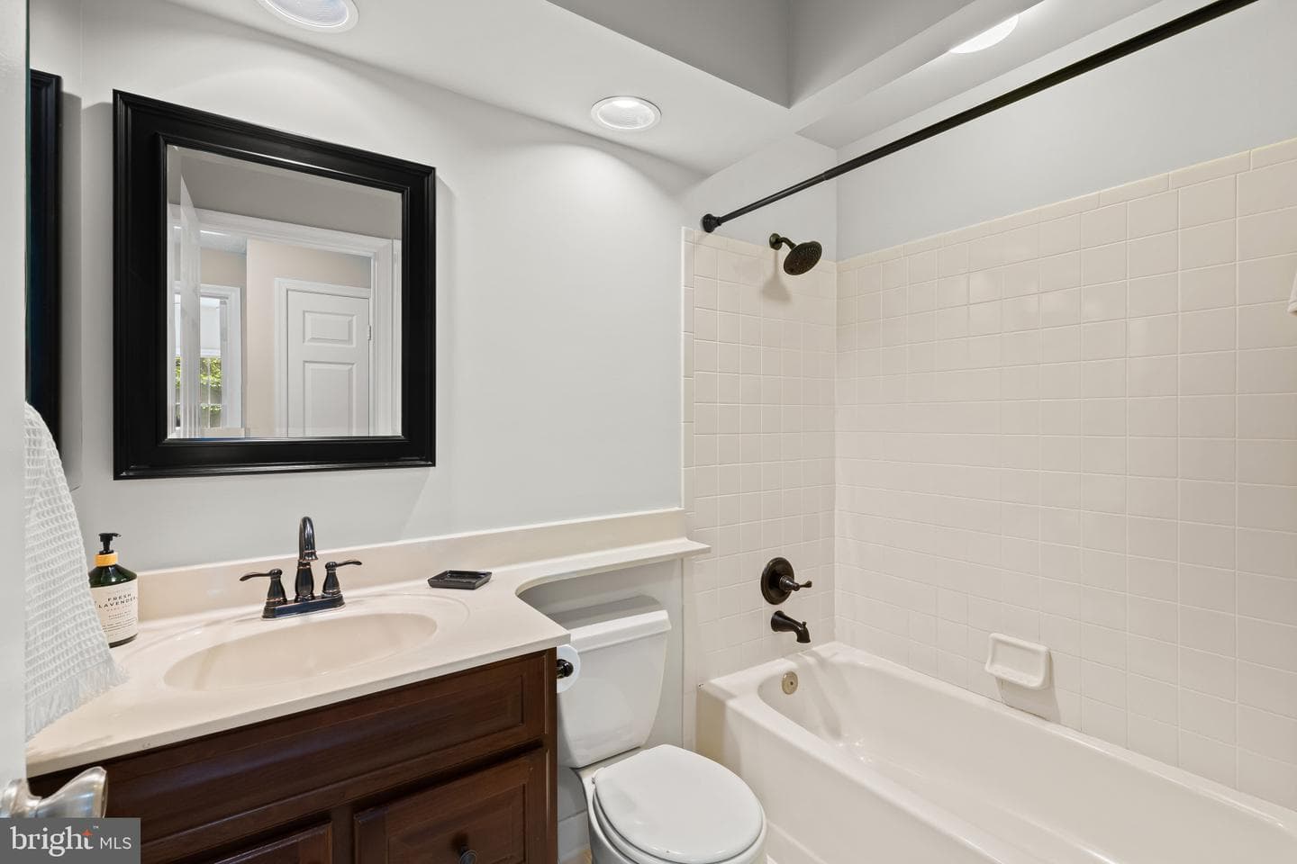 2702 Summerview Way #103 photo 18