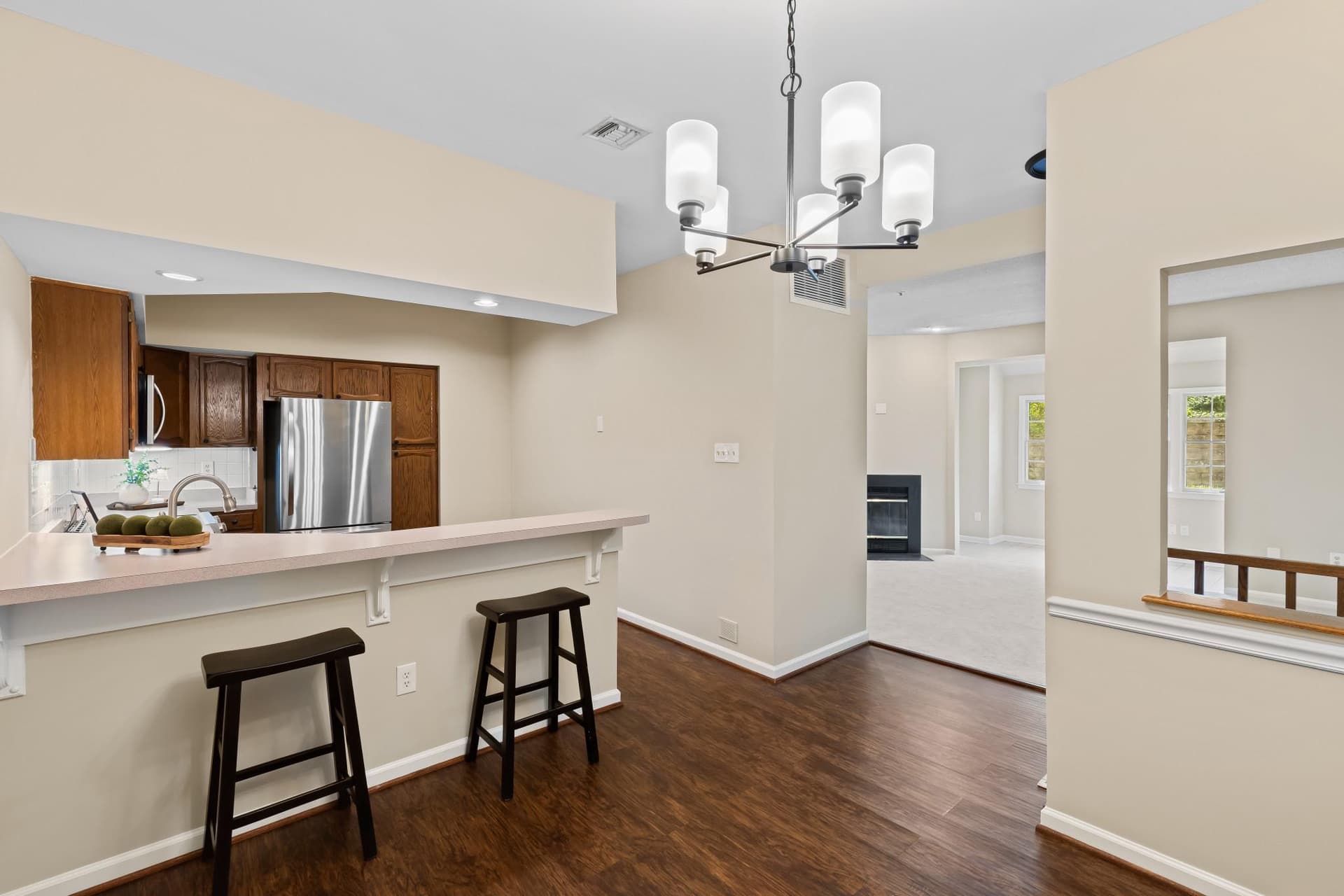 2702 Summerview Way #103 photo 3