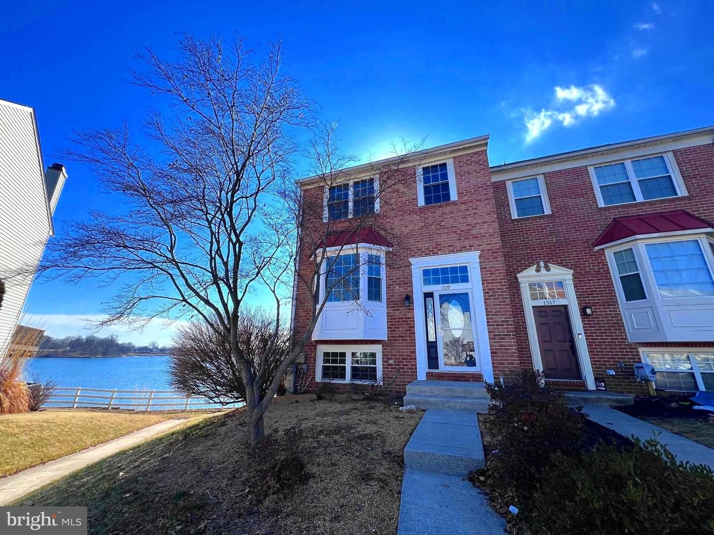 1319 Waterway Court photo 4