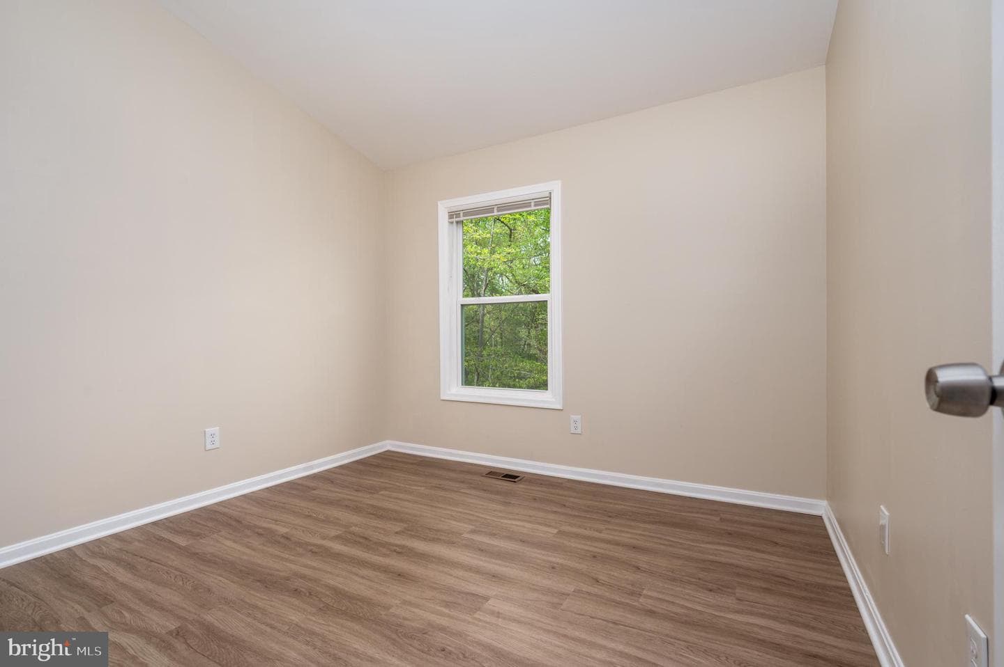700 Pine Valley Court photo 28